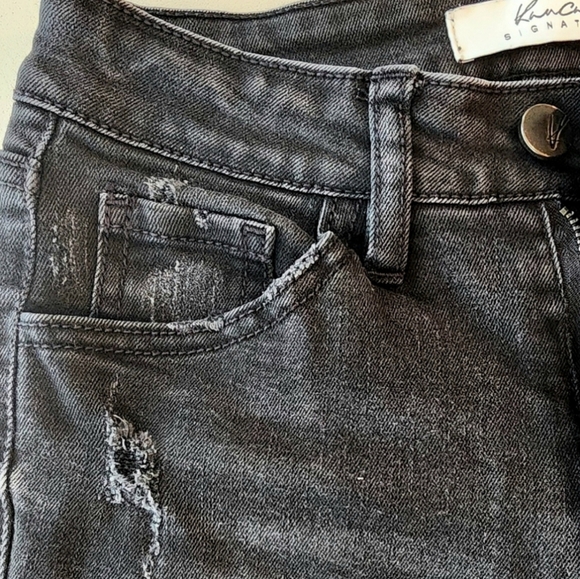 Buckle  - Distressed Ankle Skinny Jeans - Kancan Signature - Picture 6 of 9